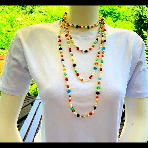 Extra Long 4 strands Knot Pearl necklace with Boho style multiple colored beads - Picture 6 of 11